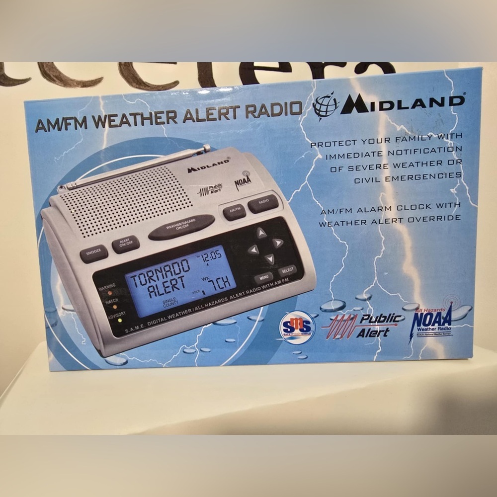 Vintage Midland AM/FM Weather /Civil Emergency Alert Radio/Clock-New in Box